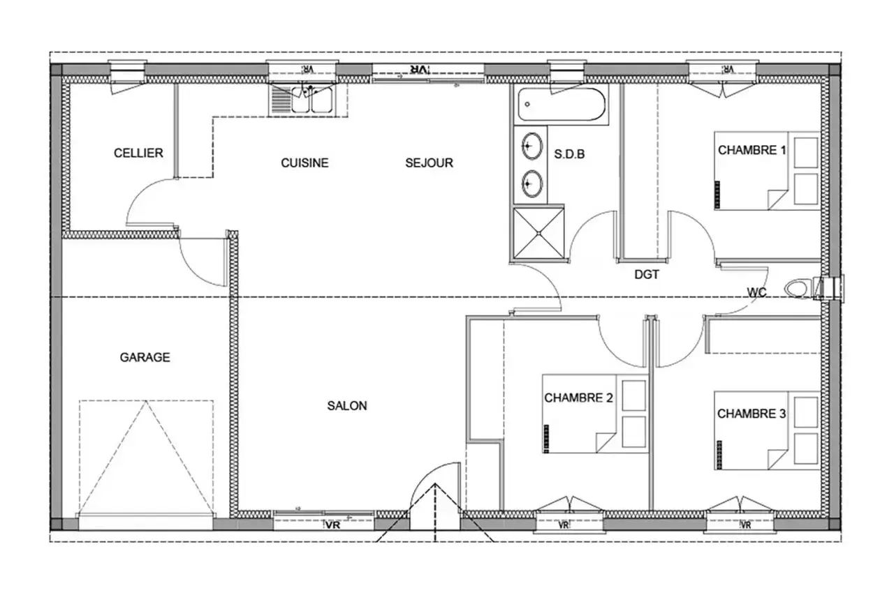 Plan de maison simple et jolie avec garage, cellier, cuisine, séjour, SDB, WC, et trois chambres.